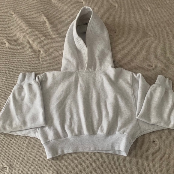 Aritzia Jackets & Blazers - aritzia tna cozy fleece perfect shrunken hoodie